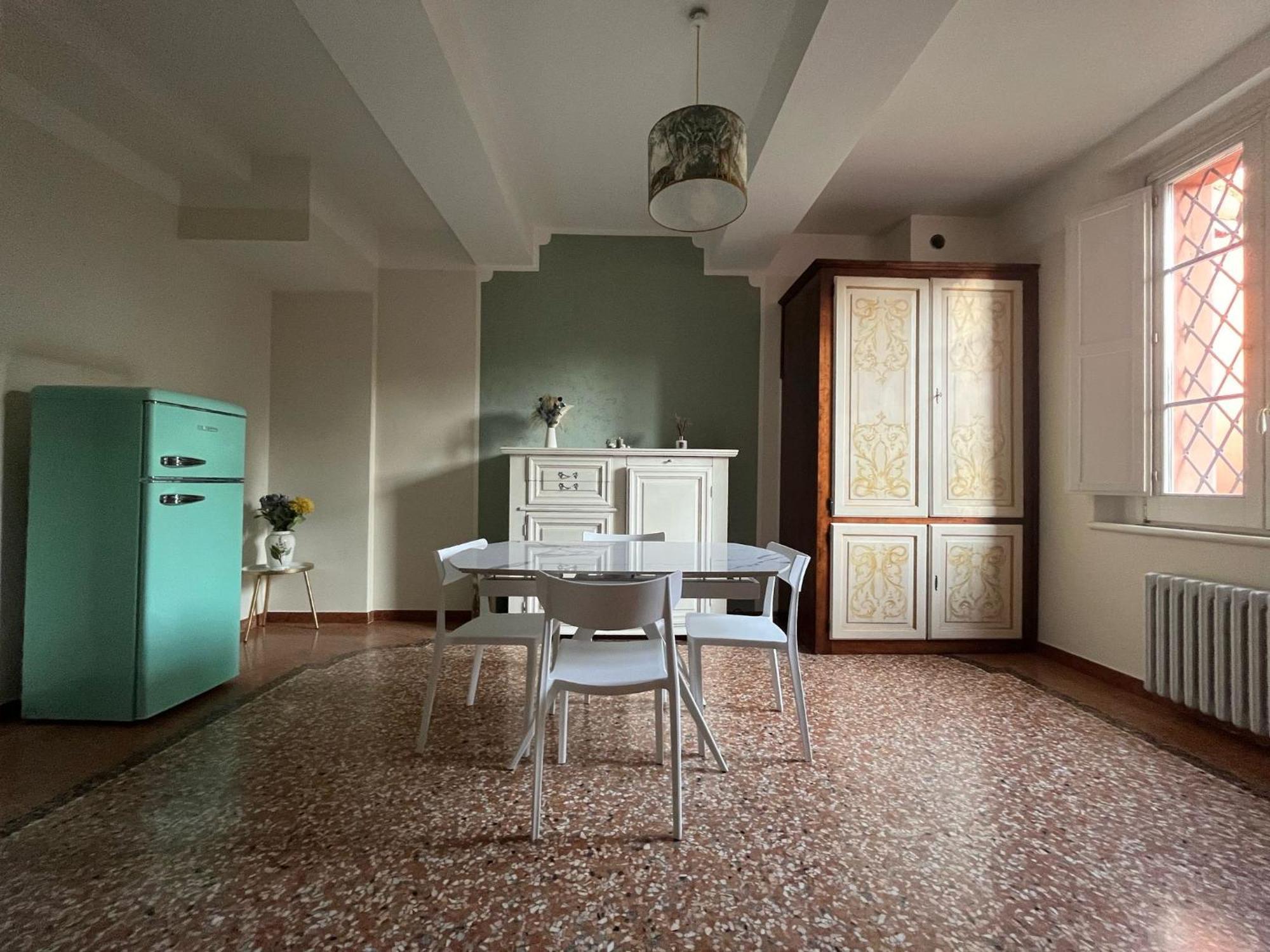 Saragozza Flat & Secret Garden Apartment Болоня Екстериор снимка
